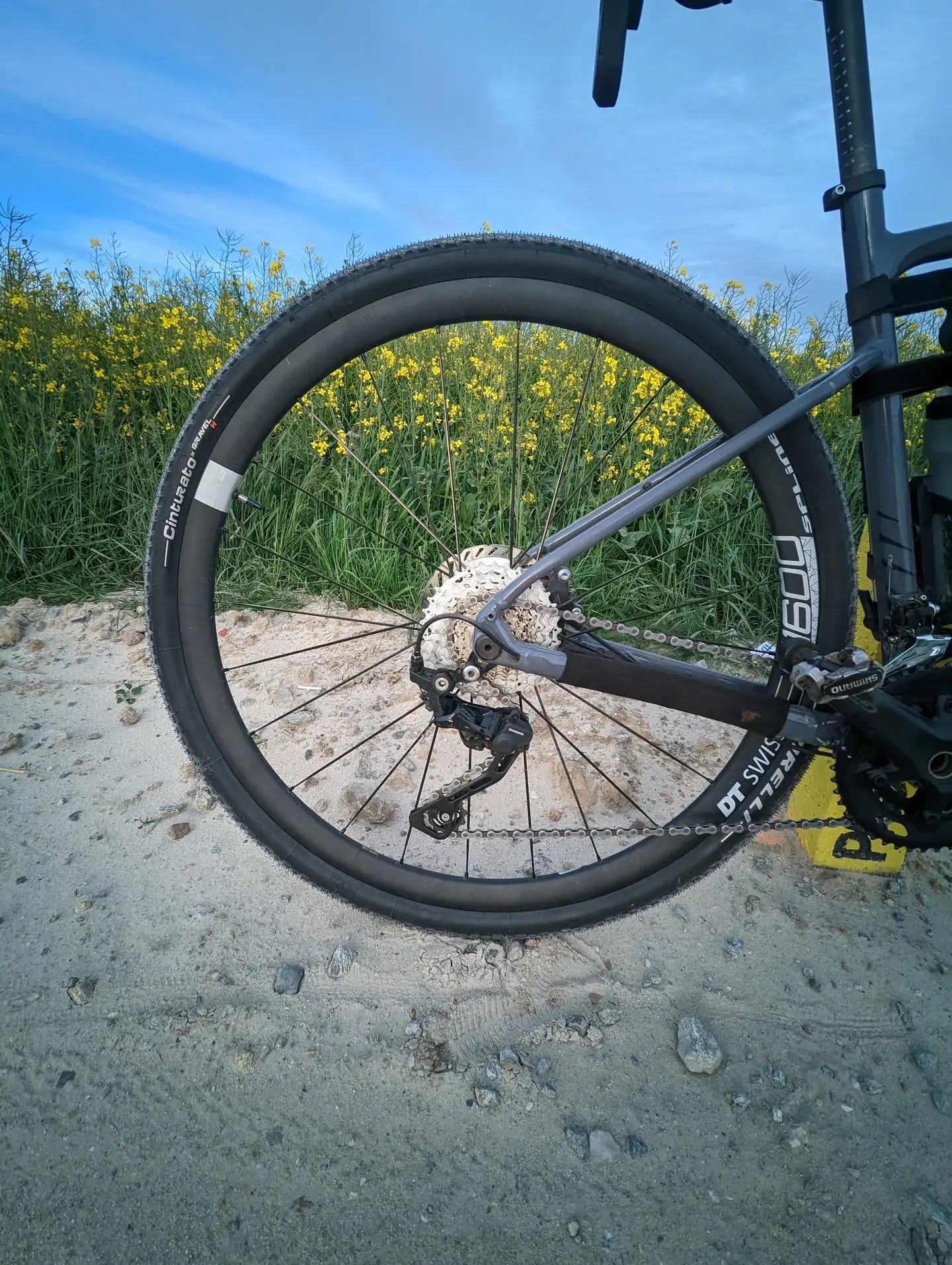 Opony Pirelli Cinturato Gravel Hard 40C